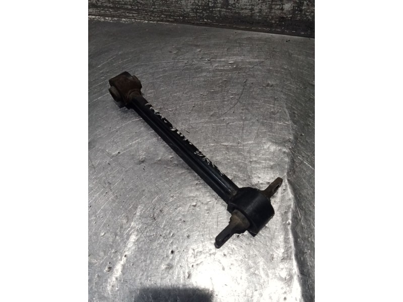 Recambio de brazo suspension superior trasero derecho para volvo v40 station wagon (645) 1.9 di referencia OEM IAM   00