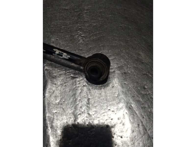 Recambio de brazo suspension superior trasero izquierdo para volvo v40 station wagon (645) 1.9 di referencia OEM IAM   00