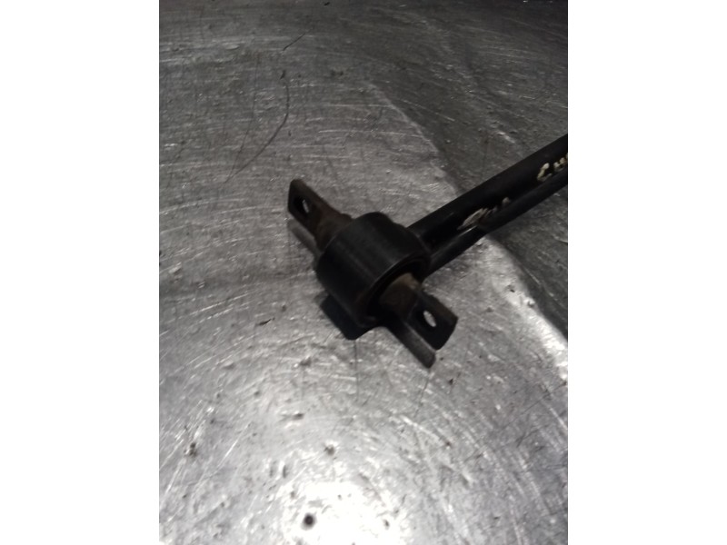 Recambio de brazo suspension superior trasero izquierdo para volvo v40 station wagon (645) 1.9 di referencia OEM IAM   00