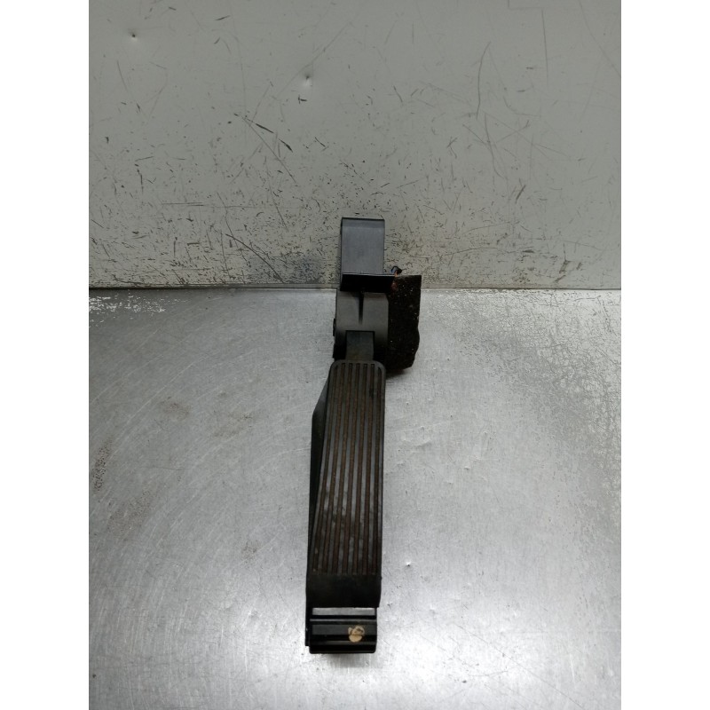 Recambio de potenciometro pedal para mercedes-benz clase c (w203) c 220 cdi (203.006) referencia OEM IAM A2033000104  2000
