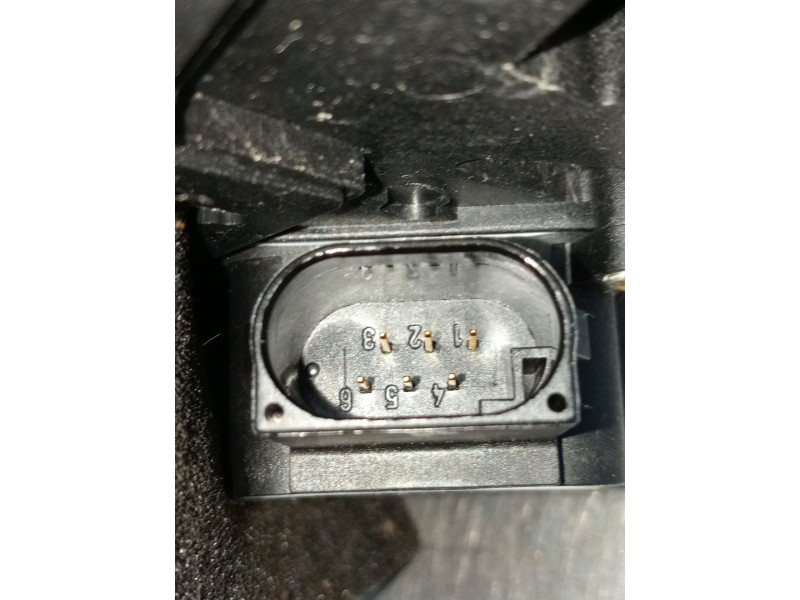 Recambio de potenciometro pedal para mercedes-benz clase c (w203) c 220 cdi (203.006) referencia OEM IAM A2033000104  2000