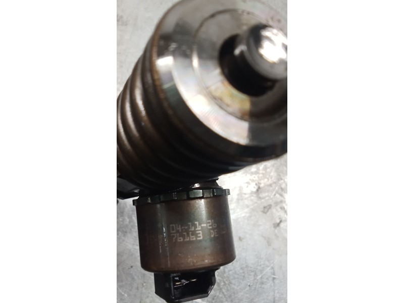 Recambio de inyector para audi a4 b7 (8ec) 2.0 tdi 16v referencia OEM IAM 0414720404 03G130073G BOSCH