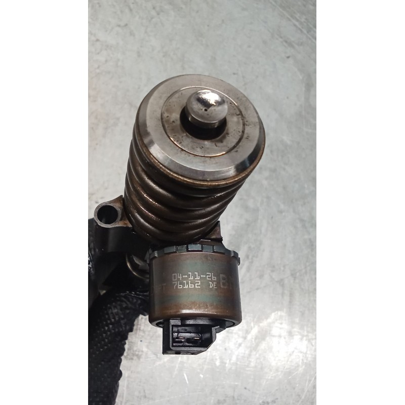 Recambio de inyector para audi a4 b7 (8ec) 2.0 tdi 16v referencia OEM IAM 0414720404 03G130073G BOSCH