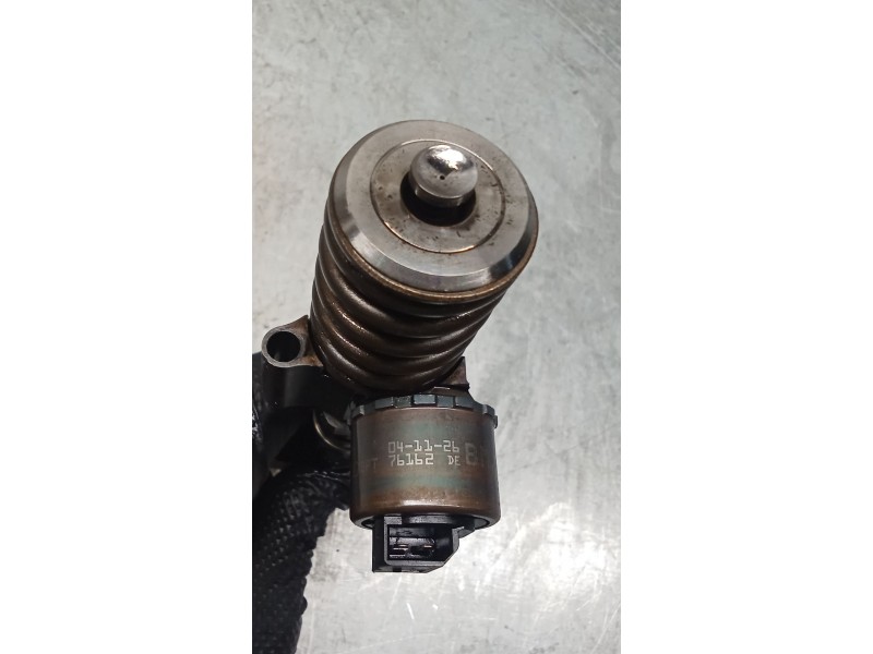 Recambio de inyector para audi a4 b7 (8ec) 2.0 tdi 16v referencia OEM IAM 0414720404 03G130073G BOSCH