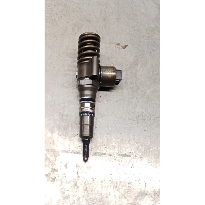 Recambio de inyector para audi a4 b7 (8ec) 2.0 tdi 16v referencia OEM IAM 0414720404 03G130073G BOSCH