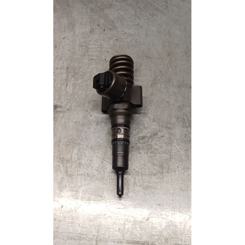 Recambio de inyector para audi a4 b7 (8ec) 2.0 tdi 16v referencia OEM IAM 0414720404 03G130073G BOSCH
