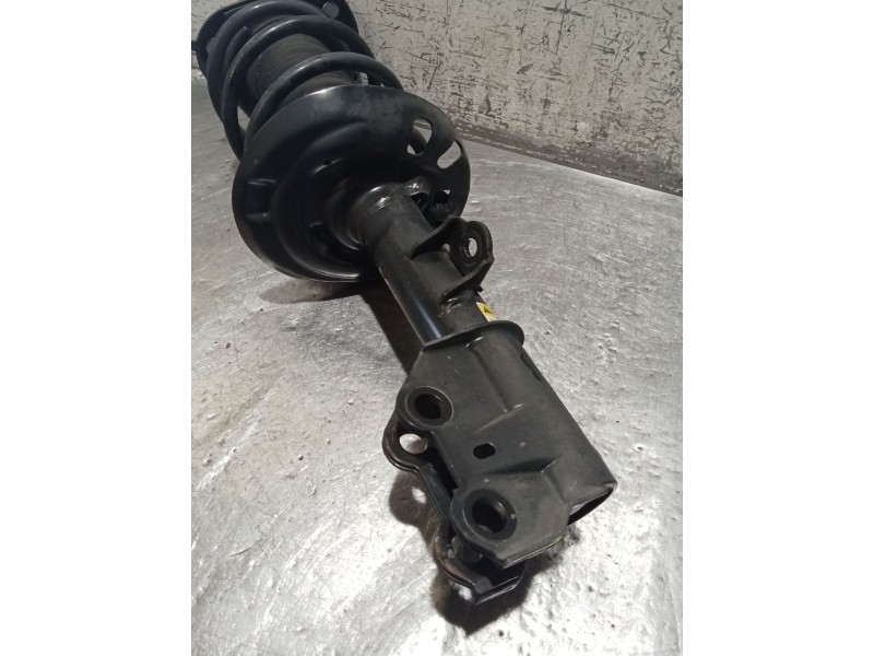 Recambio de amortiguador delantero derecho para toyota c-hr (_x1_) 1.8 hybrid (zyx10_, zyx11_) referencia OEM IAM 48510F40220  1