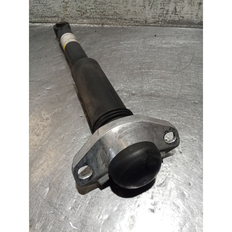 Recambio de amortiguador trasero derecho para toyota c-hr (_x1_) 1.8 hybrid (zyx10_, zyx11_) referencia OEM IAM   16