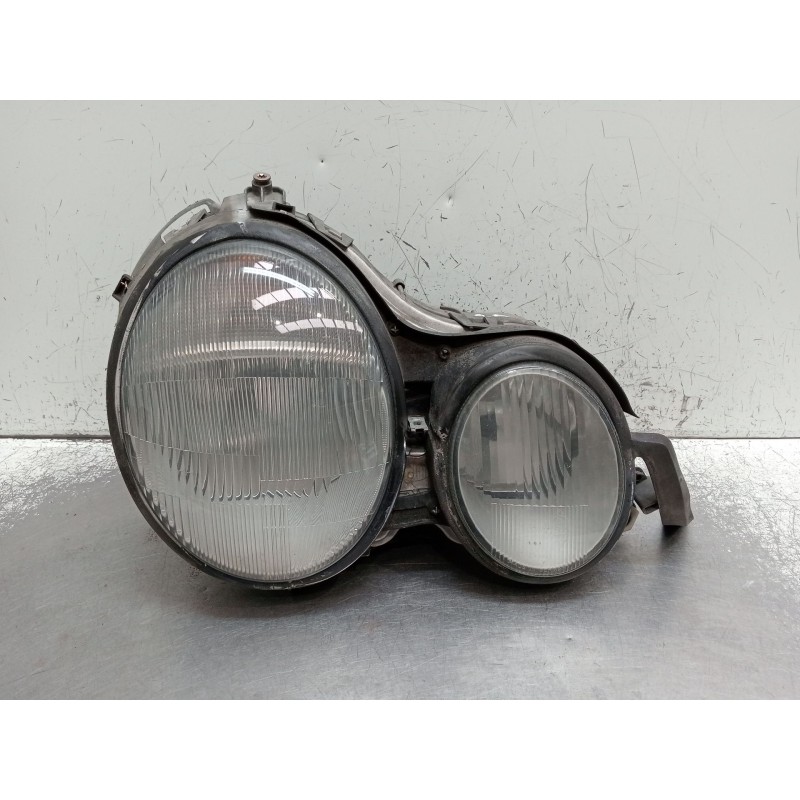Recambio de faro derecho para mercedes-benz clase e (w210) e 300 d (210.020) referencia OEM IAM   1995