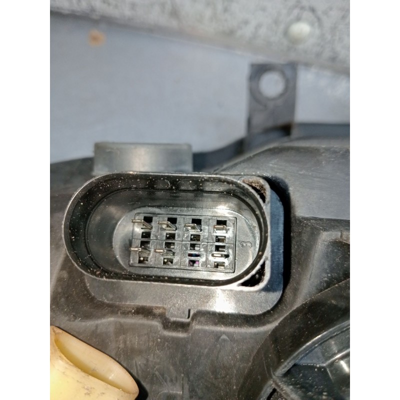 Recambio de faro derecho para seat cordoba (6k1, 6k2) 1.4 16v referencia OEM IAM 6K1941044A 67743745 