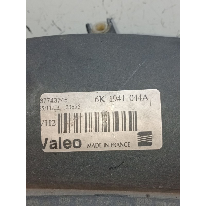 Recambio de faro derecho para seat cordoba (6k1, 6k2) 1.4 16v referencia OEM IAM 6K1941044A 67743745 