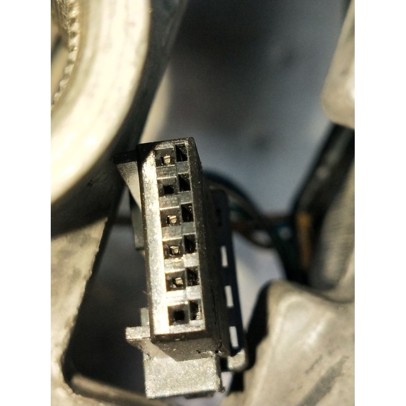 Recambio de volante para opel corsa d color edition referencia OEM IAM 991101403962 13229631 2011