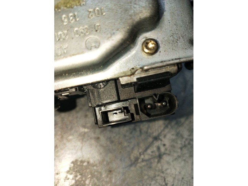 Recambio de motor limpia trasero para bmw 3 compact (e36) 318 tds referencia OEM IAM 0390201543 81628357515 1994