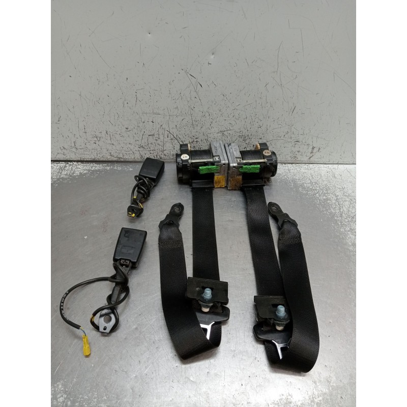 Recambio de juego cinturones delantero para mercedes-benz clase c (w203) c 220 cdi (203.006) referencia OEM IAM   2000 4P