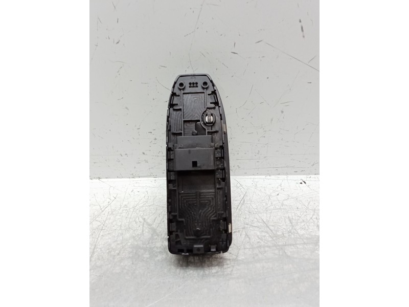Recambio de mando elevalunas delantero izquierdo para renault arkana i (lcm_, ldn_) 1.6 e-tech 145 (ldmu) referencia OEM IAM 254