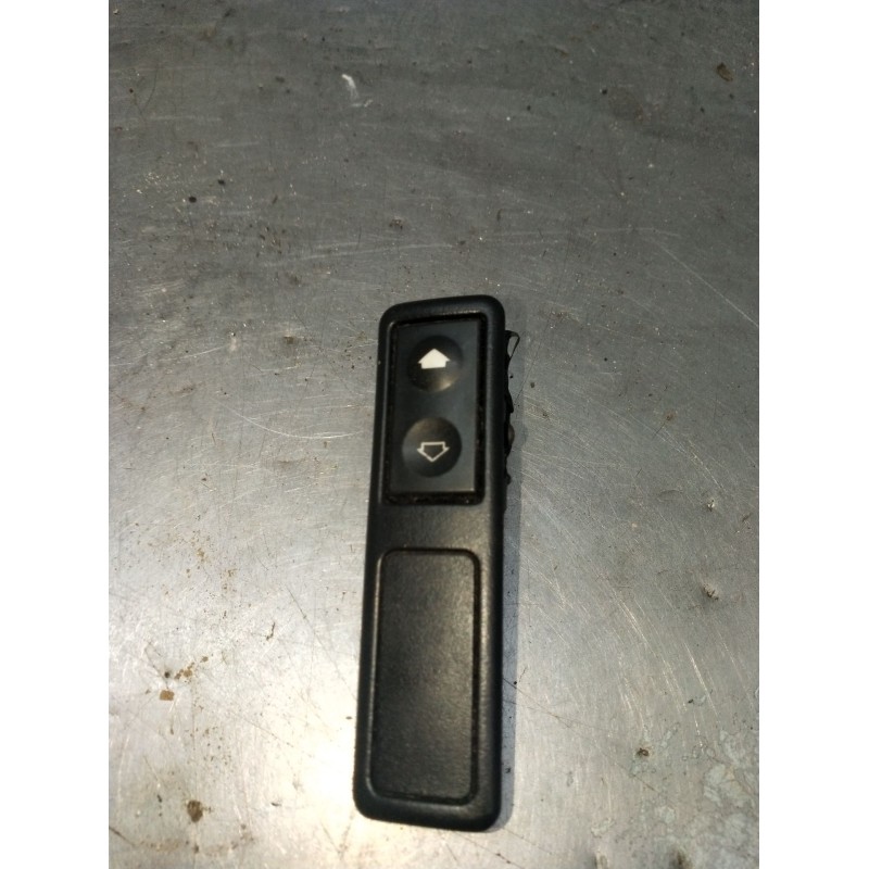 Recambio de mando elevalunas delantero izquierdo para bmw 3 compact (e36) 318 tds referencia OEM IAM 8493880 3P 1994