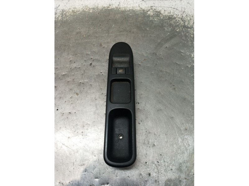Recambio de mando elevalunas delantero derecho para peugeot 207/207+ (wa_, wc_) 1.4 16v referencia OEM IAM  5P 2006