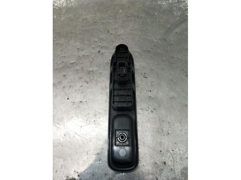 Recambio de mando elevalunas delantero derecho para peugeot 207/207+ (wa_, wc_) 1.4 16v referencia OEM IAM  5P 2006