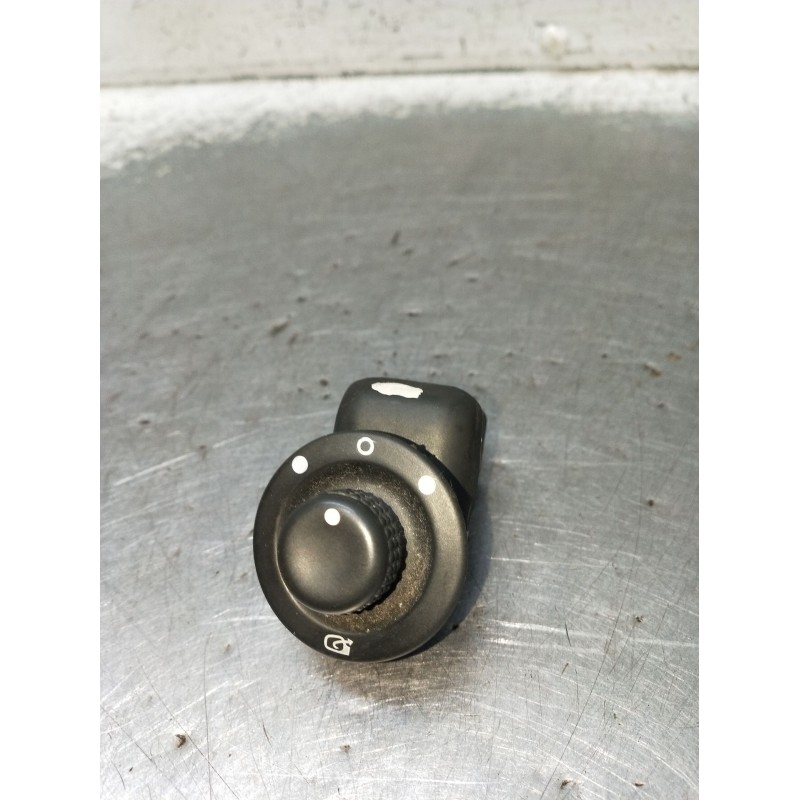 Recambio de mando retrovisor para renault laguna ii (bg0/1_) 1.9 dci (bg08, bg0g) referencia OEM IAM   2002