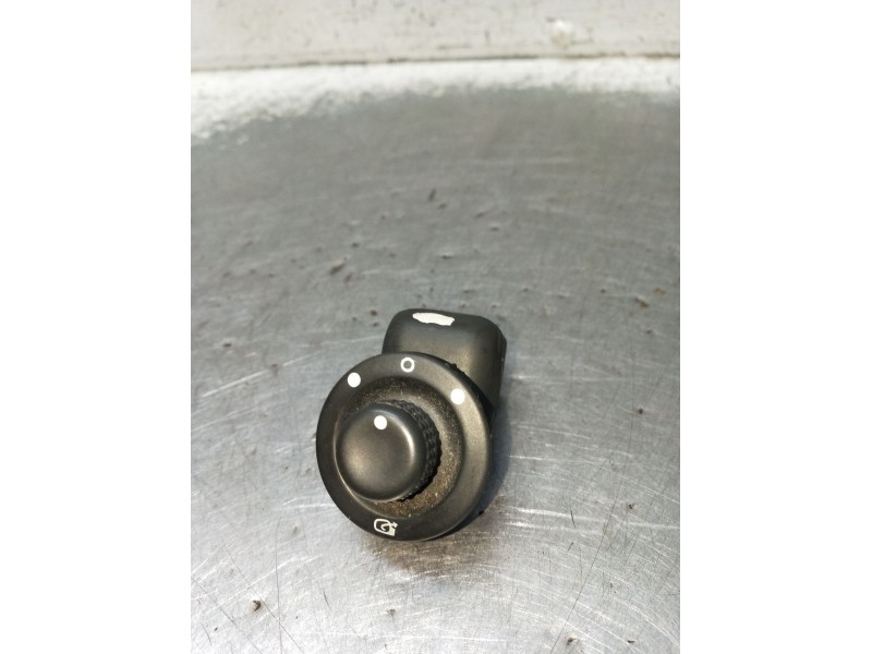 Recambio de mando retrovisor para renault laguna ii (bg0/1_) 1.9 dci (bg08, bg0g) referencia OEM IAM   2002