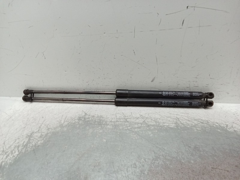 Recambio de amortiguadores maletero / porton para renault arkana i (lcm_, ldn_) 1.6 e-tech 145 (ldmu) referencia OEM IAM 9045202