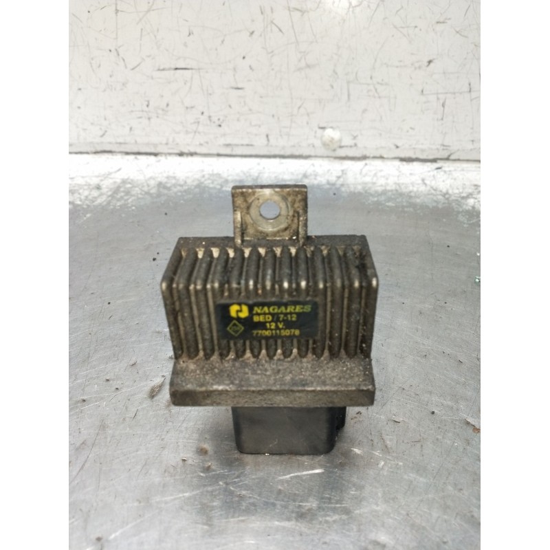 Recambio de caja precalentamiento para renault laguna ii (bg0/1_) 1.9 dci (bg08, bg0g) referencia OEM IAM 7700115078  2002