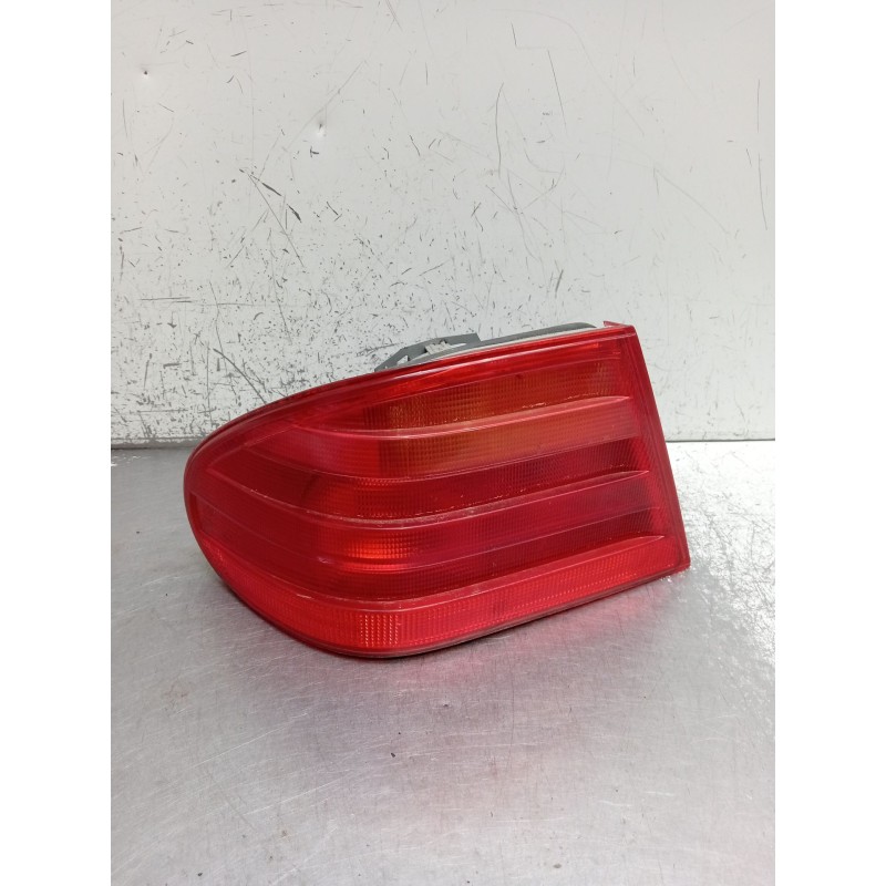 Recambio de piloto trasero izquierdo para mercedes-benz clase e (w210) e 300 d (210.020) referencia OEM IAM A2108204364 197201 1