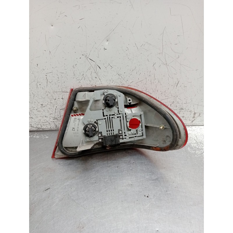 Recambio de piloto trasero izquierdo para mercedes-benz clase e (w210) e 300 d (210.020) referencia OEM IAM A2108204364 197201 1