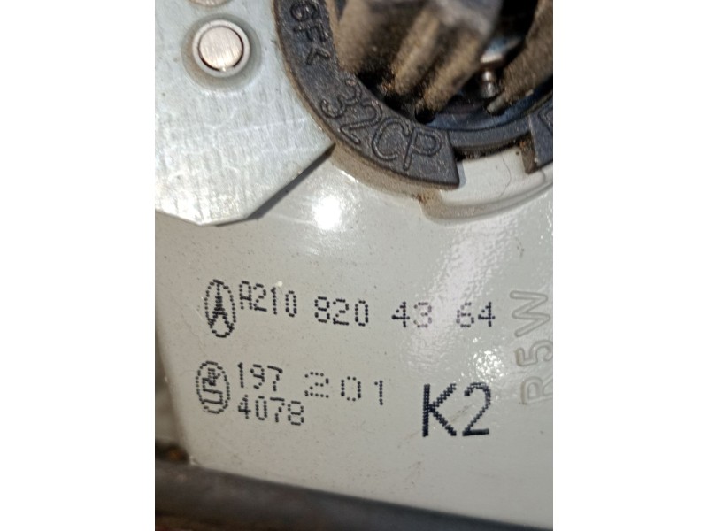 Recambio de piloto trasero izquierdo para mercedes-benz clase e (w210) e 300 d (210.020) referencia OEM IAM A2108204364 197201 1