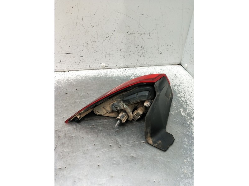 Recambio de piloto trasero derecho para renault laguna iii (bt0/1) 1.5 dci (bt00, bt0a, bt0t, bt1j) referencia OEM IAM  VER FOTO