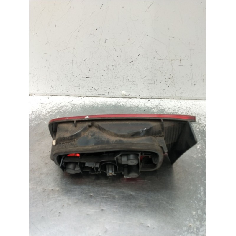 Recambio de piloto trasero izquierdo interior para renault laguna ii (bg0/1_) 1.9 dci (bg08, bg0g) referencia OEM IAM   2002