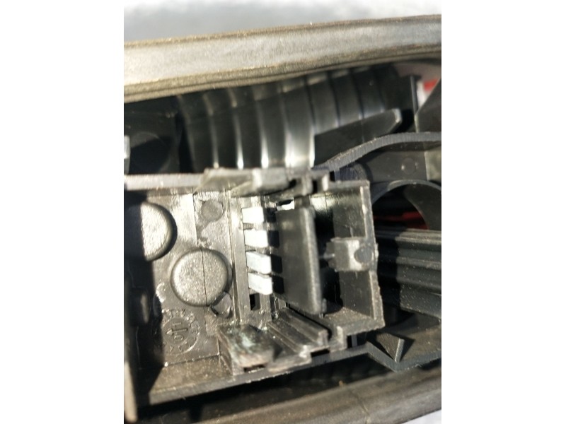 Recambio de piloto trasero izquierdo interior para renault laguna ii (bg0/1_) 1.9 dci (bg08, bg0g) referencia OEM IAM   2002