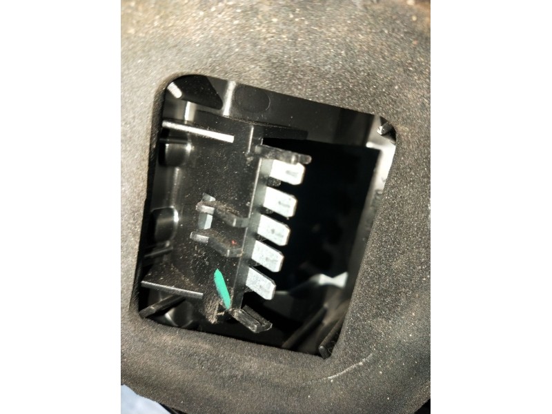 Recambio de piloto trasero derecho para opel corsa d color edition referencia OEM IAM 13242812 89075557A 2011