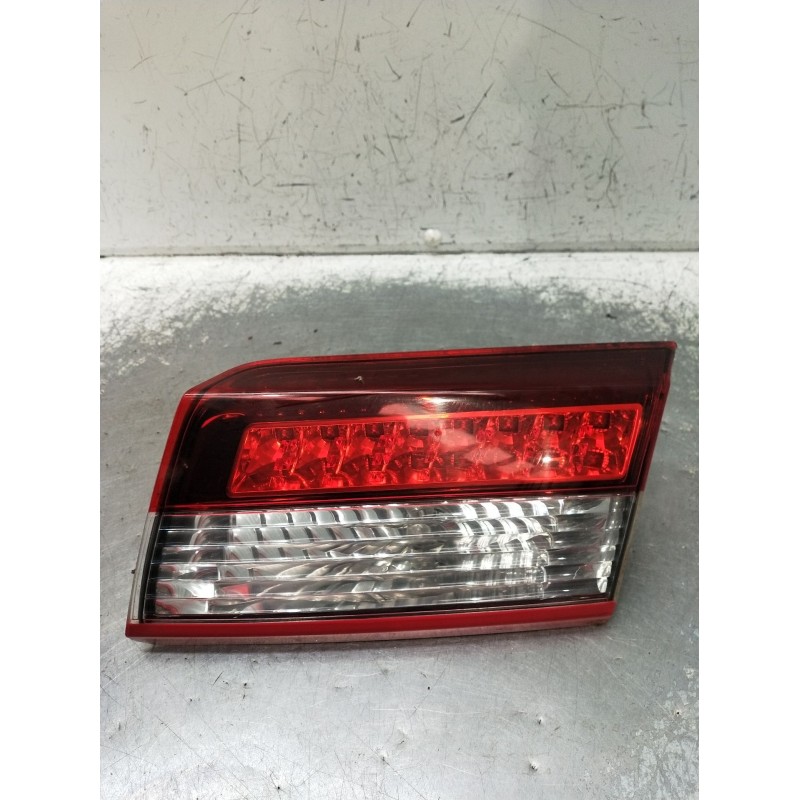 Recambio de piloto trasero derecho interior para renault laguna iii (bt0/1) 1.5 dci (bt00, bt0a, bt0t, bt1j) referencia OEM IAM 