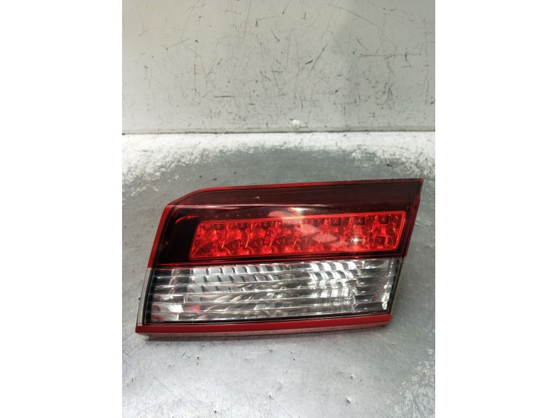 Recambio de piloto trasero derecho interior para renault laguna iii (bt0/1) 1.5 dci (bt00, bt0a, bt0t, bt1j) referencia OEM IAM 