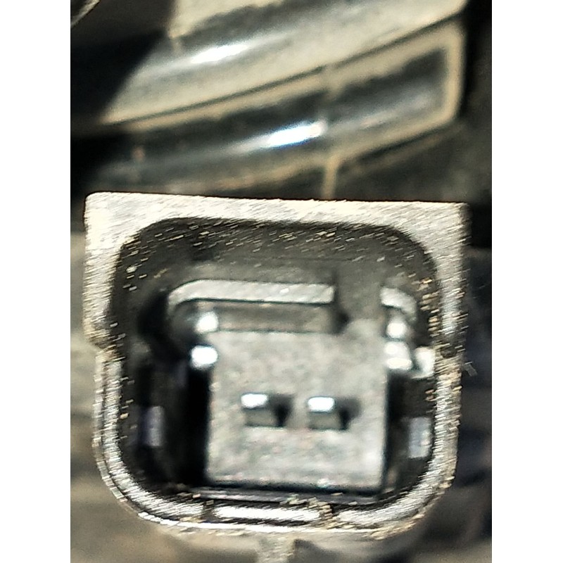 Recambio de piloto trasero derecho interior para renault laguna iii (bt0/1) 1.5 dci (bt00, bt0a, bt0t, bt1j) referencia OEM IAM 