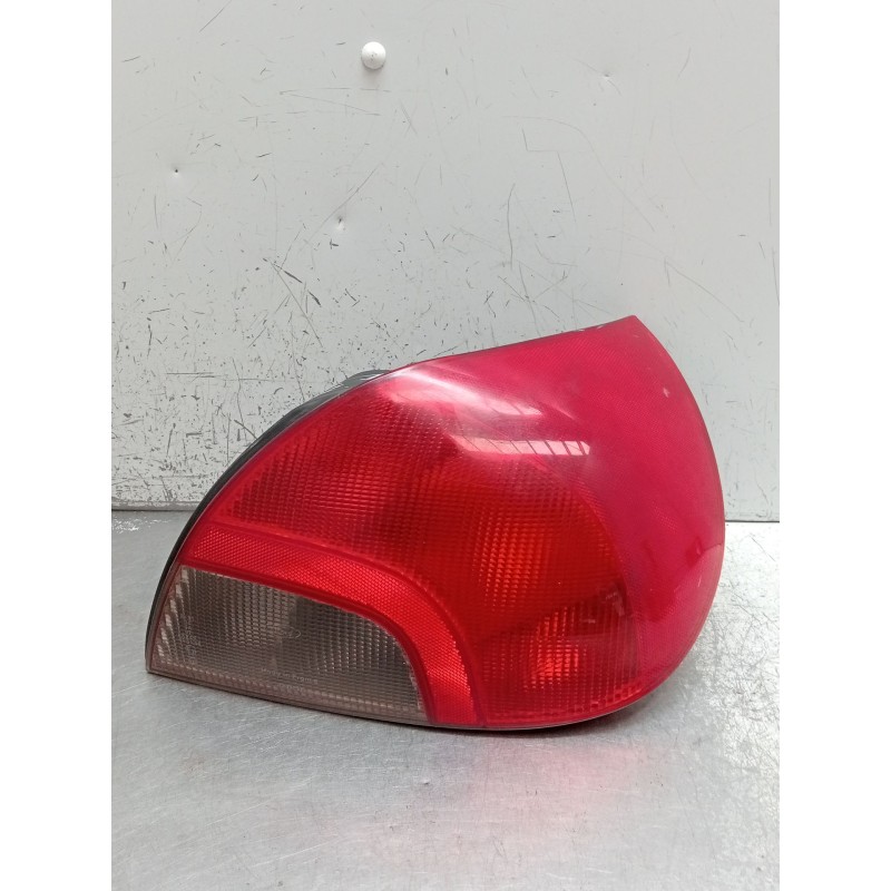 Recambio de piloto trasero derecho para ford mondeo ii sedán (bfp) 1.8 td referencia OEM IAM   