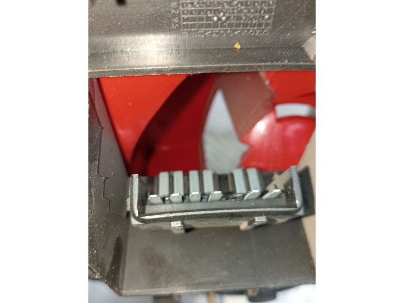 Recambio de piloto trasero izquierdo para ford mondeo ii sedán (bfp) 1.8 td referencia OEM IAM   