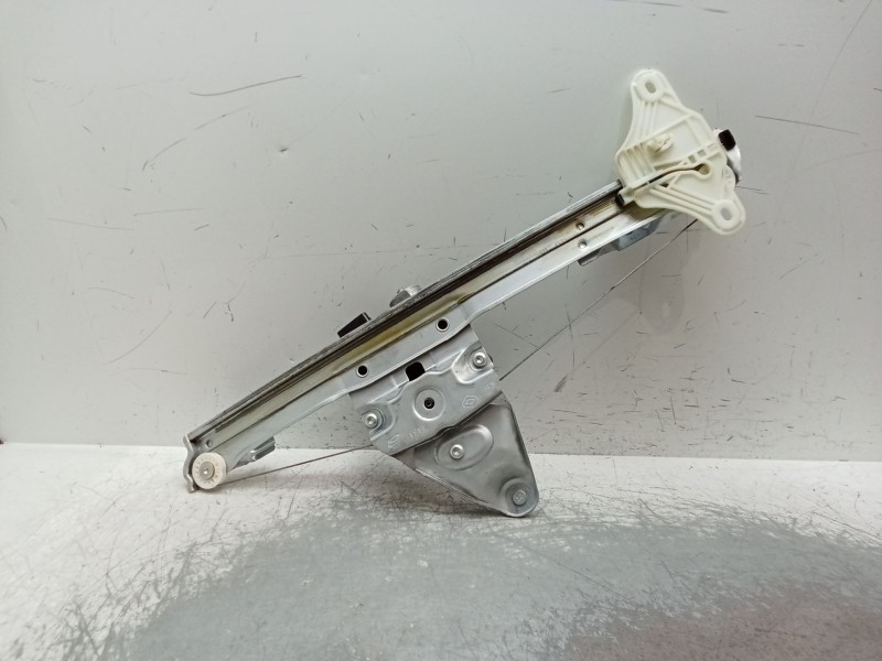 Recambio de elevalunas delantero derecho para renault arkana i (lcm_, ldn_) 1.6 e-tech 145 (ldmu) referencia OEM IAM 807206412R 