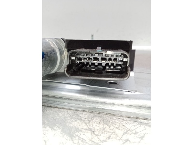 Recambio de elevalunas delantero izquierdo para renault arkana i (lcm_, ldn_) 1.6 e-tech 145 (ldmu) referencia OEM IAM  5P 