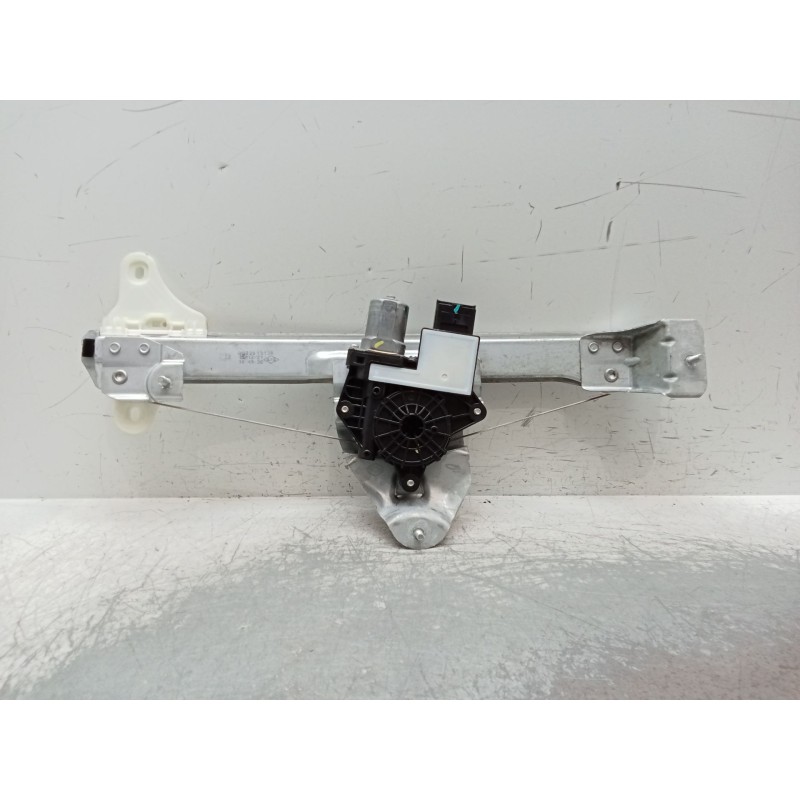 Recambio de elevalunas trasero derecho para renault arkana i (lcm_, ldn_) 1.6 e-tech 145 (ldmu) referencia OEM IAM 827201313R 5P