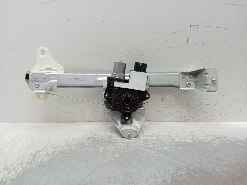 Recambio de elevalunas trasero derecho para renault arkana i (lcm_, ldn_) 1.6 e-tech 145 (ldmu) referencia OEM IAM 827201313R 5P