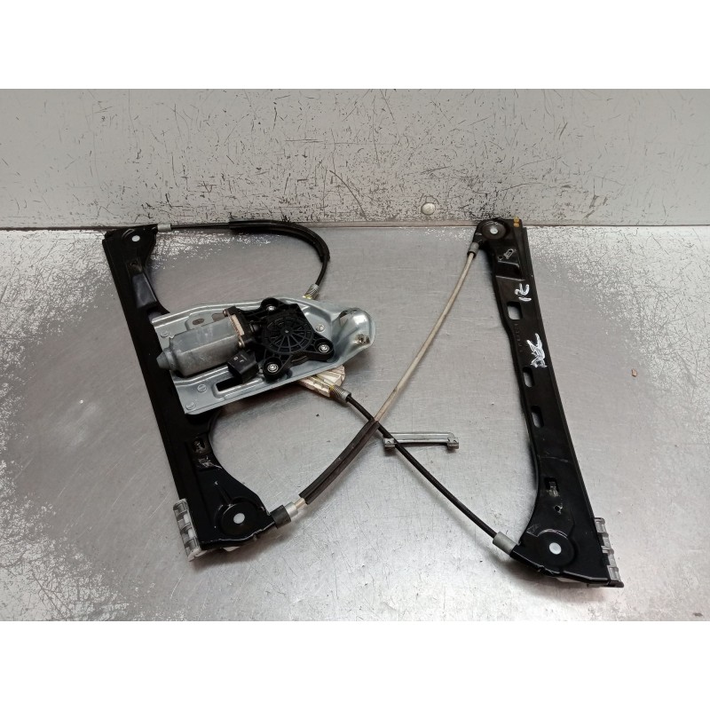 Recambio de elevalunas delantero izquierdo para mercedes-benz clase c (w203) c 220 cdi (203.006) referencia OEM IAM A2037201746 