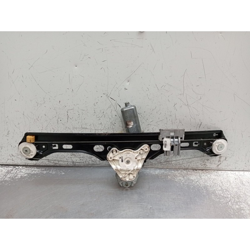 Recambio de elevalunas trasero derecho para mercedes-benz clase c (w203) c 220 cdi (203.006) referencia OEM IAM 0130322007  2000