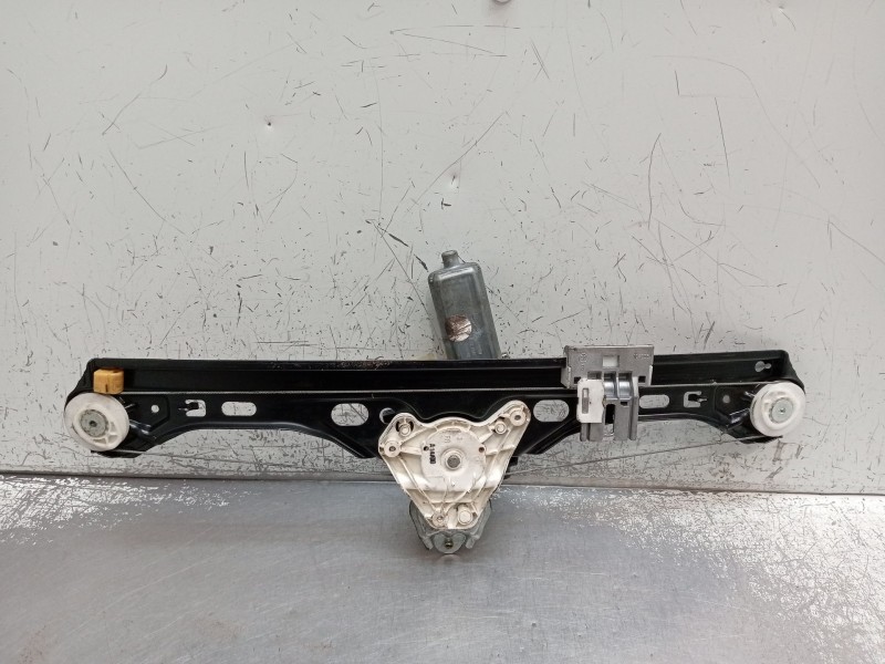 Recambio de elevalunas trasero derecho para mercedes-benz clase c (w203) c 220 cdi (203.006) referencia OEM IAM 0130322007  2000