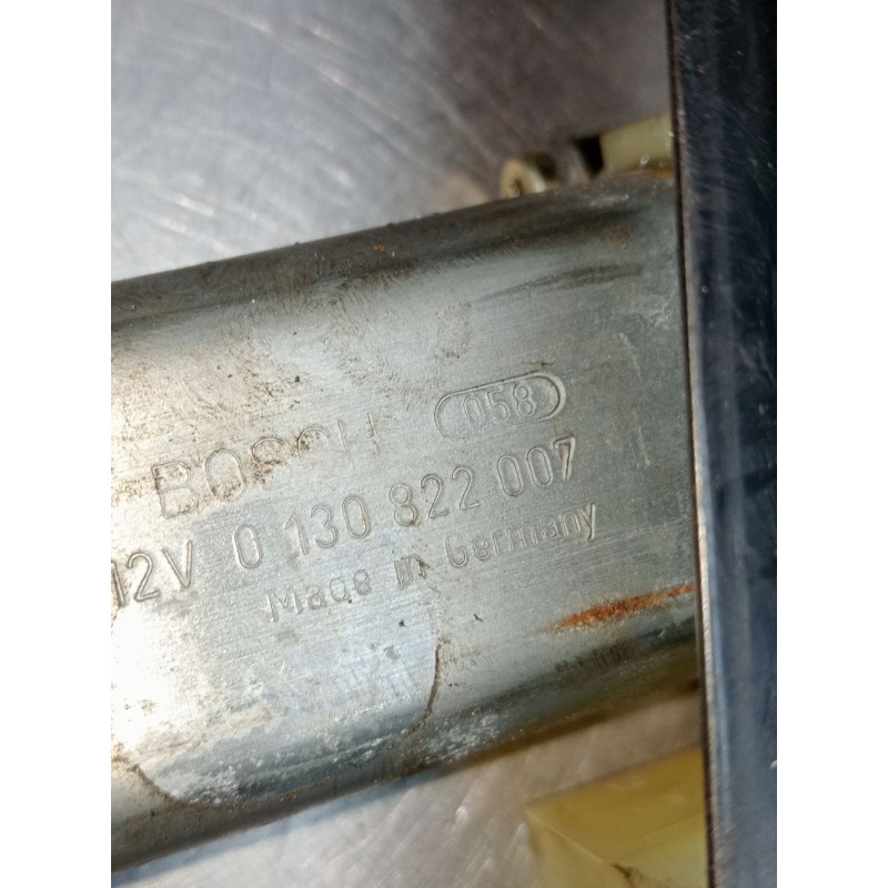 Recambio de elevalunas trasero derecho para mercedes-benz clase c (w203) c 220 cdi (203.006) referencia OEM IAM 0130322007  2000