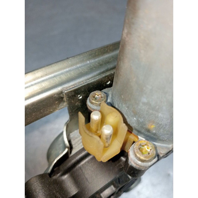 Recambio de elevalunas trasero izquierdo para mercedes-benz clase e (w210) e 300 d (210.020) referencia OEM IAM 0130821673  1995