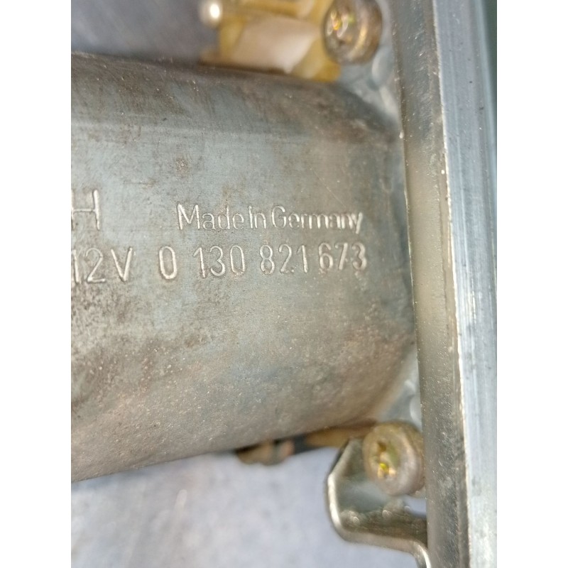 Recambio de elevalunas trasero izquierdo para mercedes-benz clase e (w210) e 300 d (210.020) referencia OEM IAM 0130821673  1995