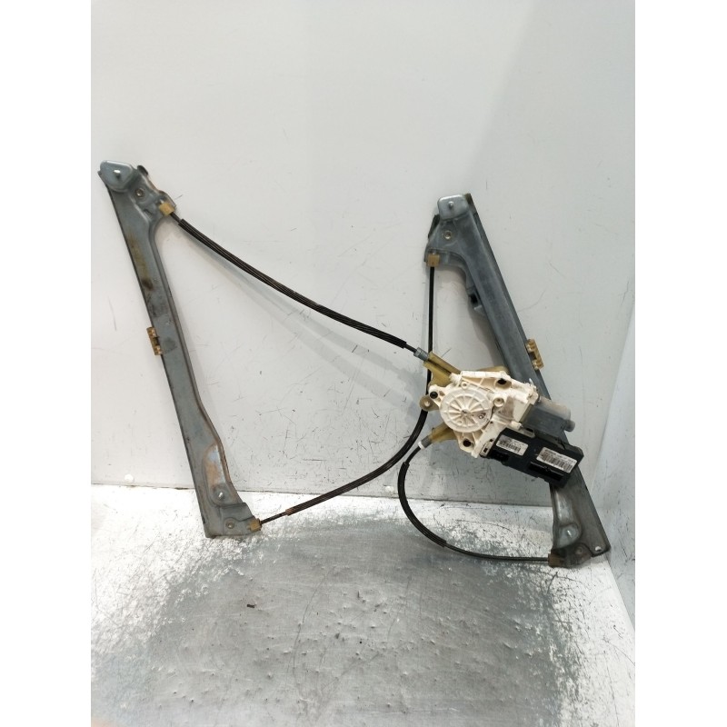 Recambio de elevalunas delantero izquierdo para renault laguna iii (bt0/1) 1.5 dci (bt00, bt0a, bt0t, bt1j) referencia OEM IAM 8