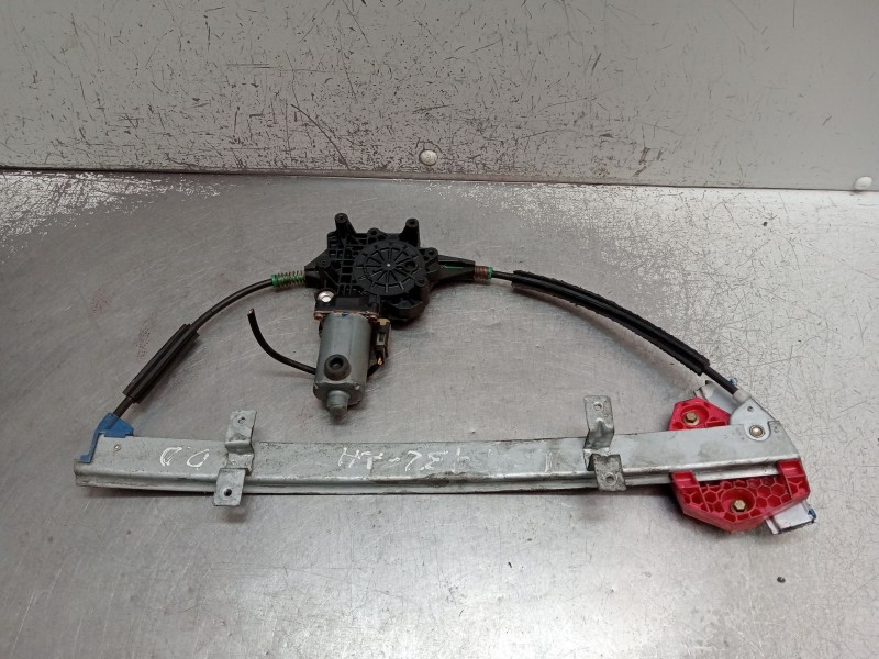 Recambio de elevalunas delantero derecho para ford mondeo ii sedán (bfp) 1.8 td referencia OEM IAM 0130821793  